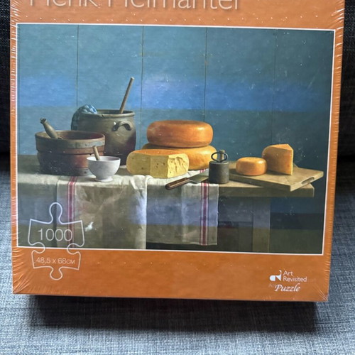 Puzzle brand new with 1000 pieces
