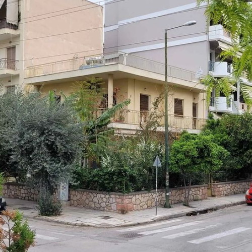 Μονοκατοικία 217 τ.μ. στο Μοσχάτο με κήπο και ταράτσα