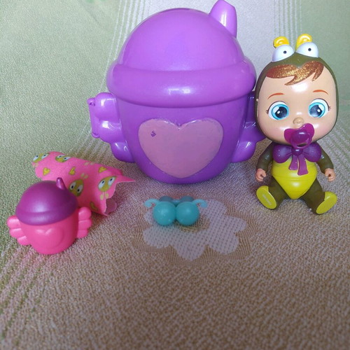 Mini Cry Babies used with heart-decorated house
