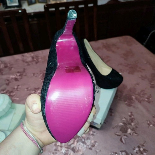 Black lace pumps new, sizes 37 and 37.5