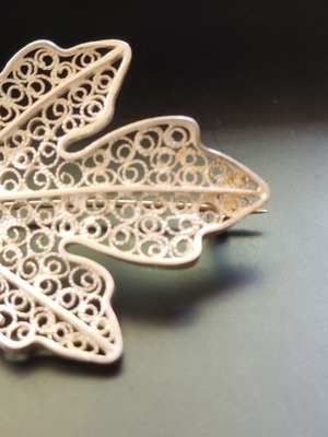Silver 1000 Grade Handmade Brooch, Leaf Design