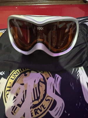 Snow Mask like new