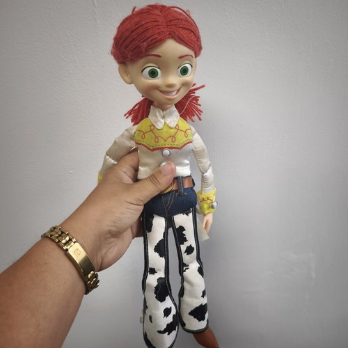 Disney Pixar Jessie Toy Story speaking doll with pull-up mechanism