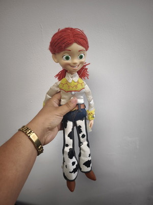 Disney Pixar Jessie Toy Story speaking doll with pull-up mechanism