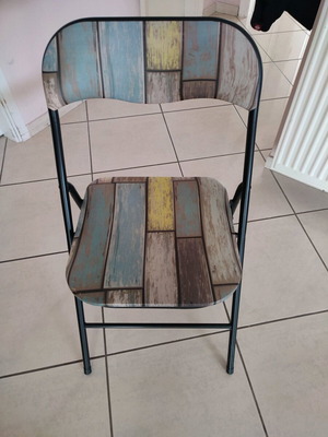 Folding chair like new