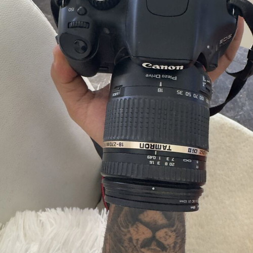 Canon 550D with 18-270 Tamron lens like new