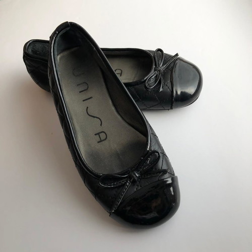 Unisa black patent leather girls' pumps used, size 29