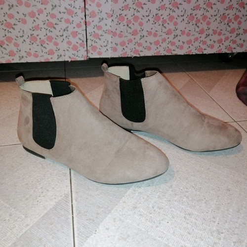 Grey ankle boots size 36 like new