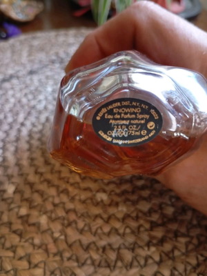Estée Lauder Knowing perfume like new, vintage winter scent