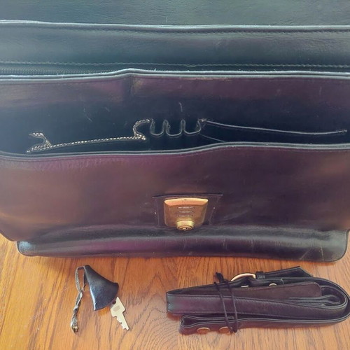 Vintage leather briefcase with lock and key used, black