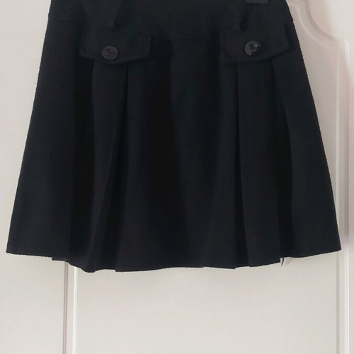 Wool skirt black like new, size L