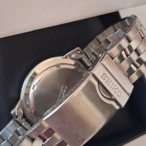 Seiko Quartz Japan Chronograph Alarm watch used, blue dial, silver bracelet