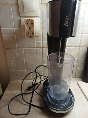 Izzy X-Treme LSM-109A frappe maker used, 120 Watt, 2 speeds, Soft touch/Inox