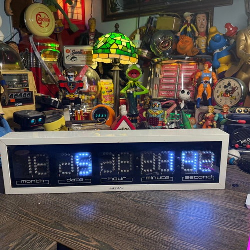 Karlson dot matrix clock used, large and attractive