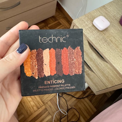 Technic eyeshadow packs used, nine shades