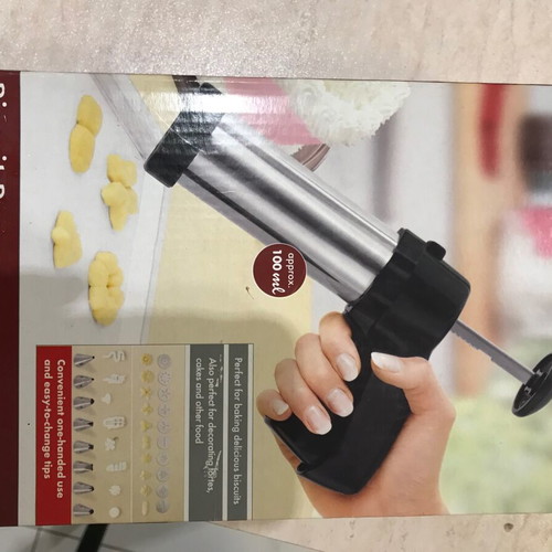Buiscuit Press like new for biscuit designs with all accessories
