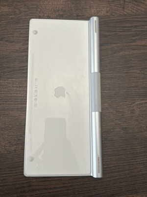 Πληκτρολόγιο και ποντίκι Apple σαν καινούργιο