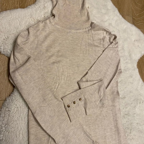 Stradivarius thin turtleneck used, size S, beige with buttons