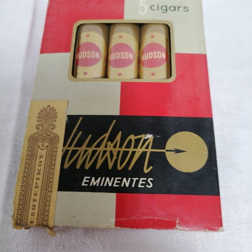 Collectible cigar pack new, sealed over 50 years
