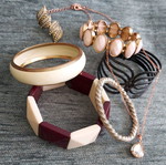 Jewelry lot like new with bracelets, ring size 18mm and choker necklace