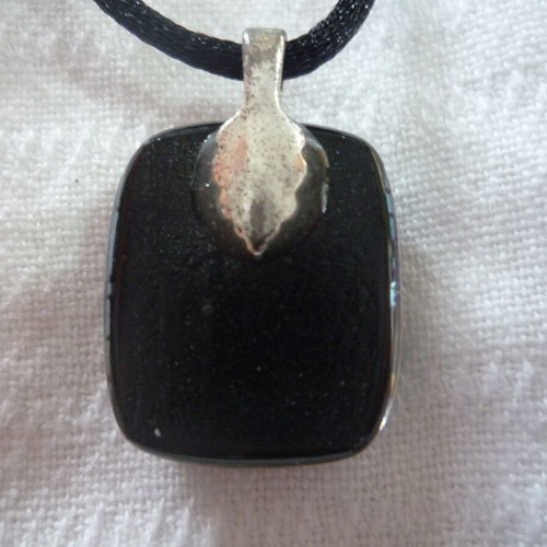 Pendant necklace made of dichroic glass like new, blue and black