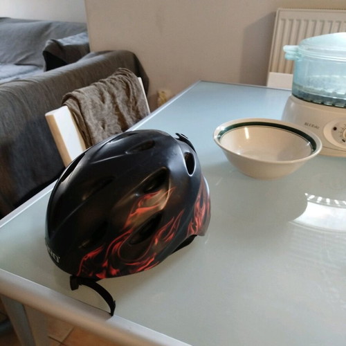 Children's bicycle helmet used