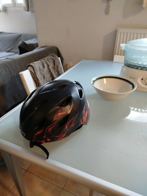 Children's bicycle helmet used
