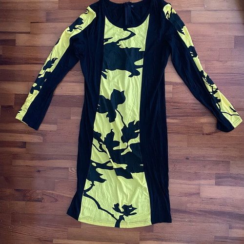 Elastic tight dress large used, black