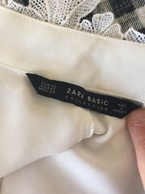 Zara women's vest with neck design like new, thin fabric, white
