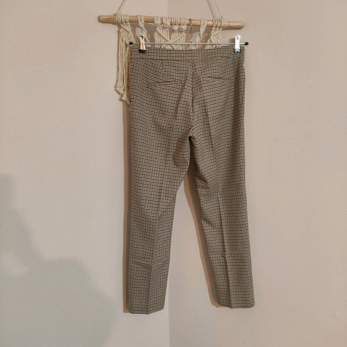 Divine women's checkered pants and knitted vest set like new
