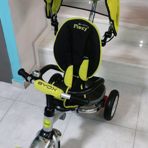 Byox Flexy+ children's tricycle like new with air wheels