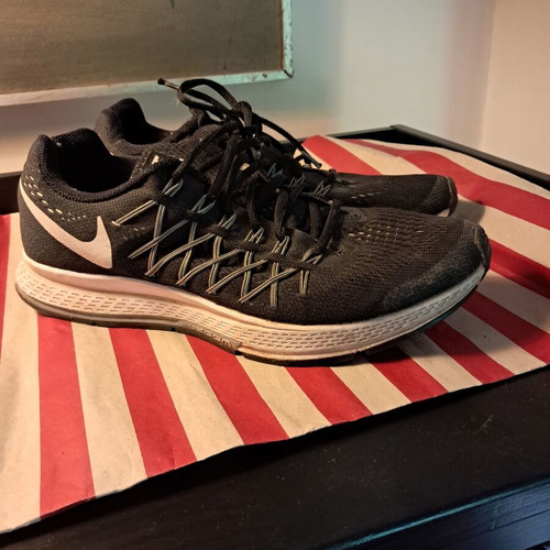 Nike athletic shoes used, size 40.5