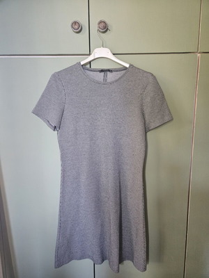 Mango dress size M like new, gray pied-de-poule pattern