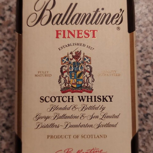 Collectible Ballantine's Finest Scotch Whisky 750 ml 40% vol sealed