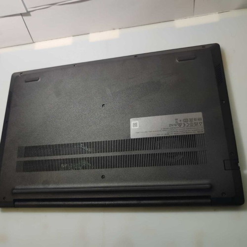 Lenovo V15 G4 AMN laptop used, defective motherboard, new battery, LCD A+