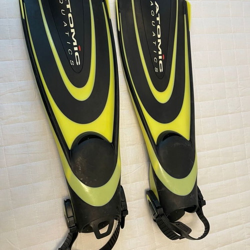 Atomic Aquatics Blade Fins Large, open heel diving fins