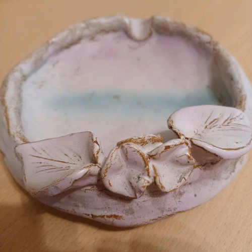 Ceramic ashtray large vintage used with crack