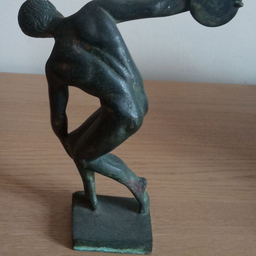 THE DISCUS THROWER OF MYRON***STORAGE ASSEMBLY