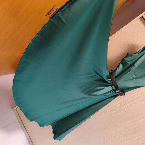 Desiree satin emerald dress like new, flared skirt, size M