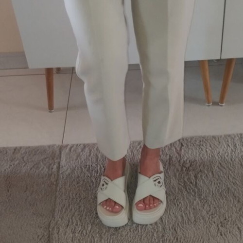 Karl Lagerfeld platform slippers new, broken white, size 38