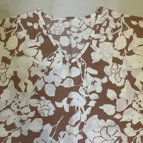 Women's blouse brown with white floral pattern size S like new