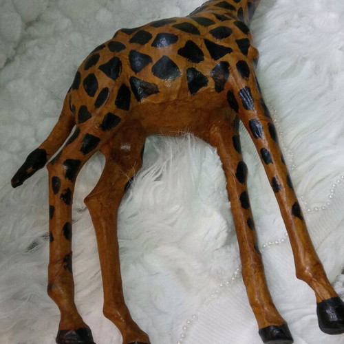 Vintage Handmade Giraffe with Leather Covering, Like New, Height 42cm