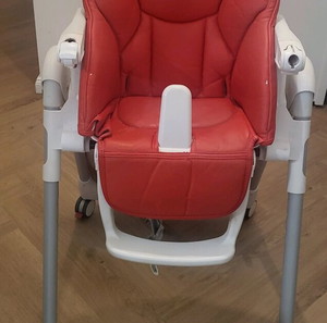 Καρεκλάκι Φαγητού κόκκινο Peg Perego