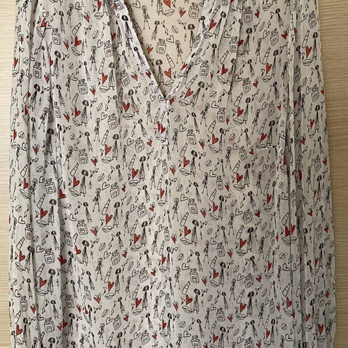 Silk blouse size M, like new, white gray with black and red patterns