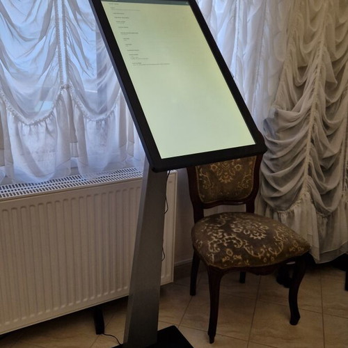 Taplet touch with heavy-duty stand like new, ideal for hospitality