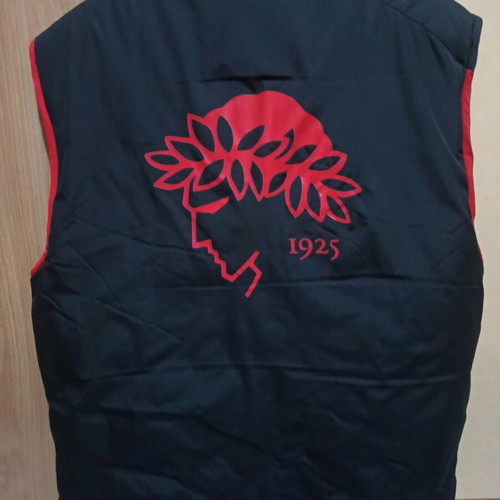 Olympiakos jacket like new, medium-large