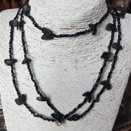 Handmade long necklace with black beads and shell chips like new