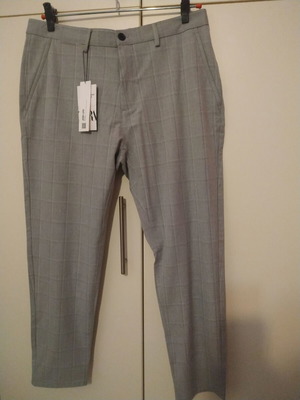 Zara pants new L gray checkered with tags