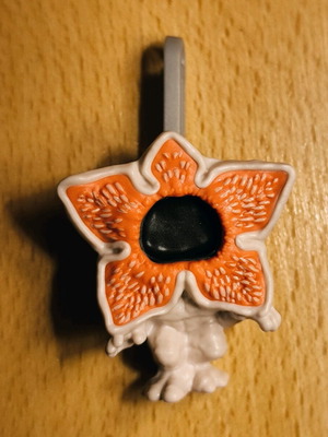 Demogorgon Stranger Things Kinder Joy figure new