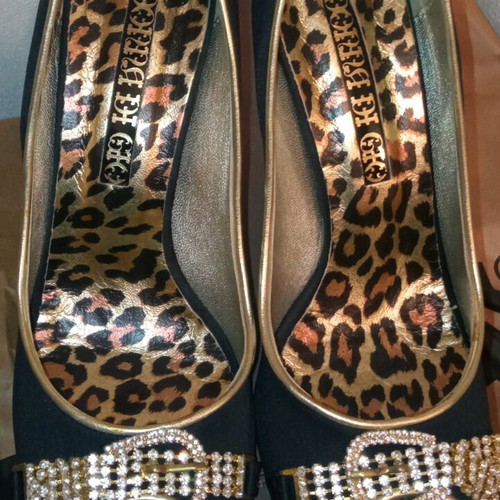 Peep Toe Donna Di Gio new, size 39, satin with gold details and rhinestones
